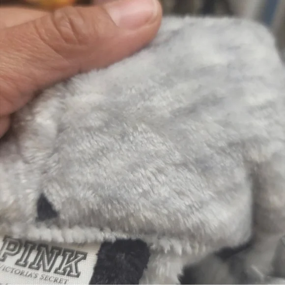 PINK Robe - Picture 3 of 3